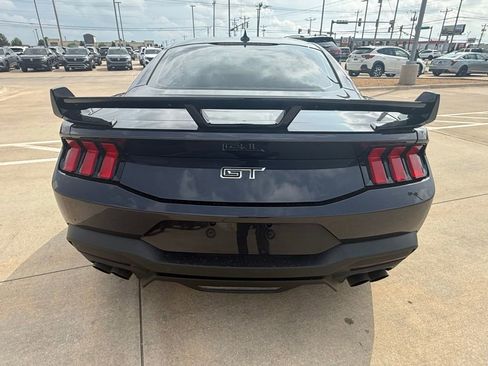 Used 2024 Ford Mustang GT Premium image 4