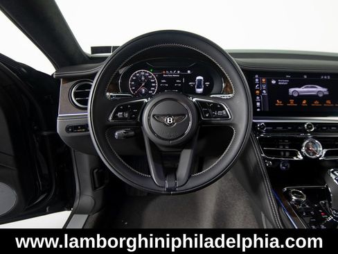Used 2024 Bentley Flying Spur V8 AWD/4WD image 19