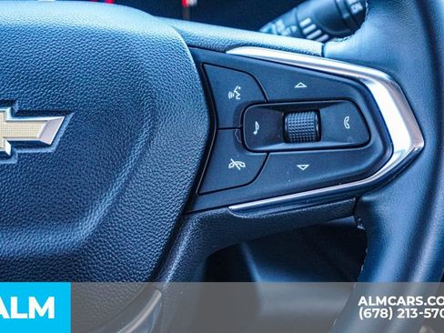 Used 2025 Chevrolet Trax LT w/ LT Convenience Package image 30