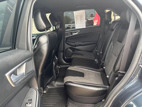 Used 2023 Ford Edge ST AWD/4WD image 4