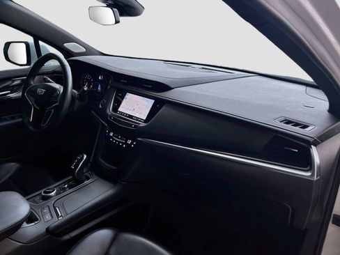 Used 2024 Cadillac XT5 Premium Luxury FWD image 32