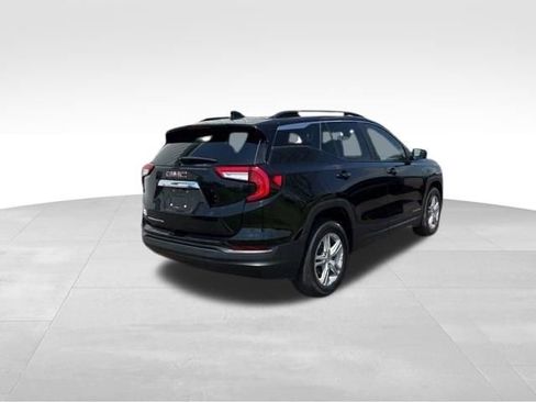 Used 2022 GMC Terrain SLE w/ Driver Convenience Package FWD image 7