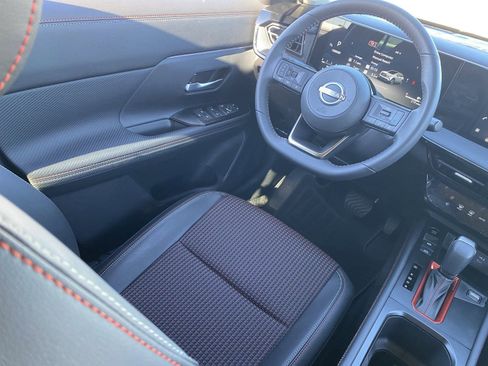 New 2026 Nissan Kicks SR FWD image 15