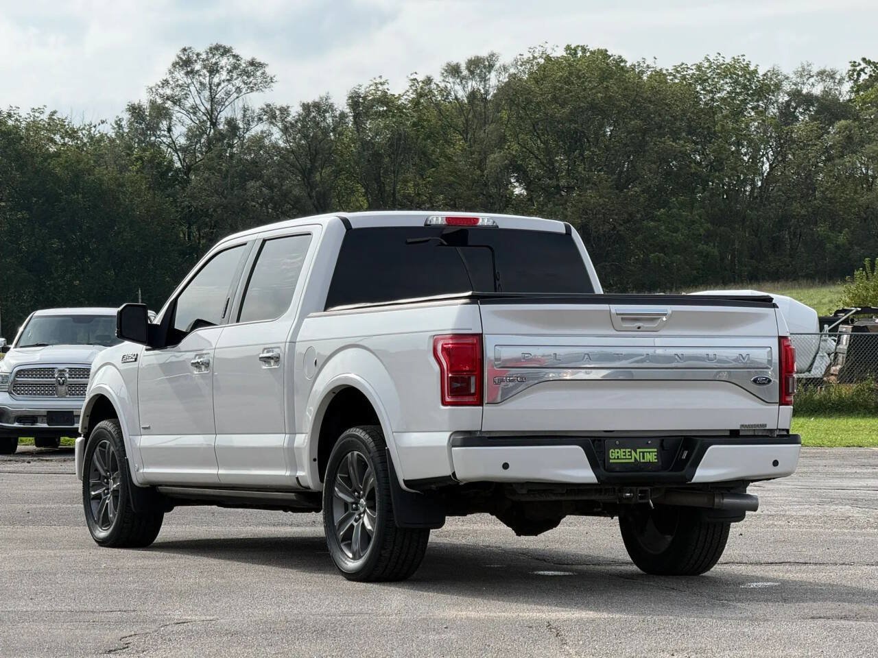Used 2017 Ford F150 Platinum w/ Equipment Group 701A Luxury AWD/4WD image 2