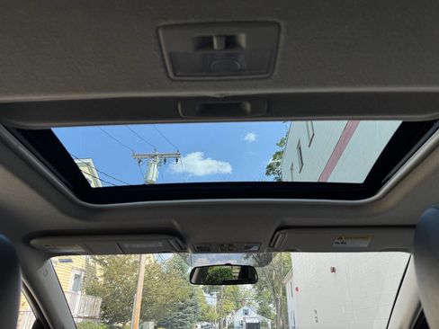 Used 2011 MAZDA CX-7 s Touring w/ Technology Pkg image 34