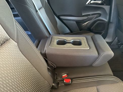 Used 2023 Mitsubishi Outlander ES image 28