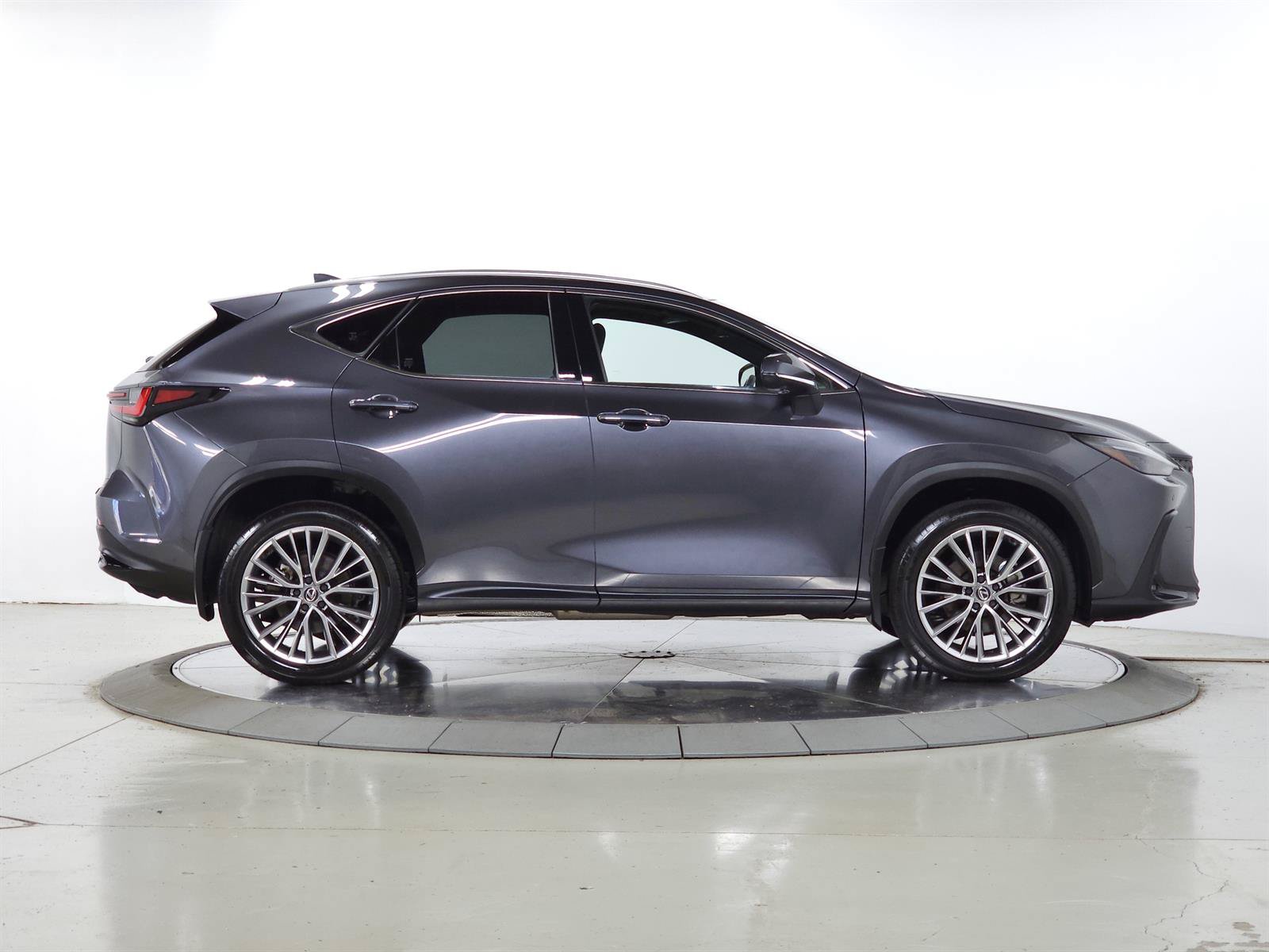 Used 2024 Lexus NX 350h AWD w/ Vision Package image 11