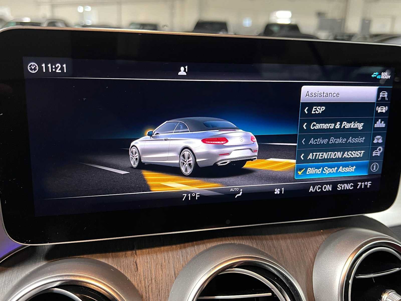 Used 2023 Mercedes-Benz C 300 4MATIC Cabriolet image 38