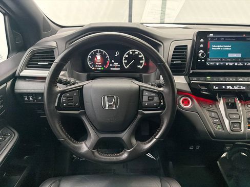 Used 2025 Honda Odyssey Sport-L image 27
