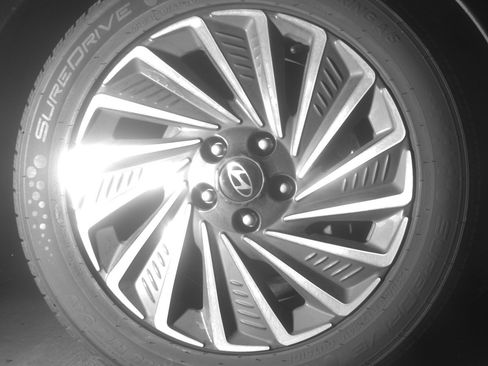 Used 2025 Hyundai Sonata SEL FWD image 13
