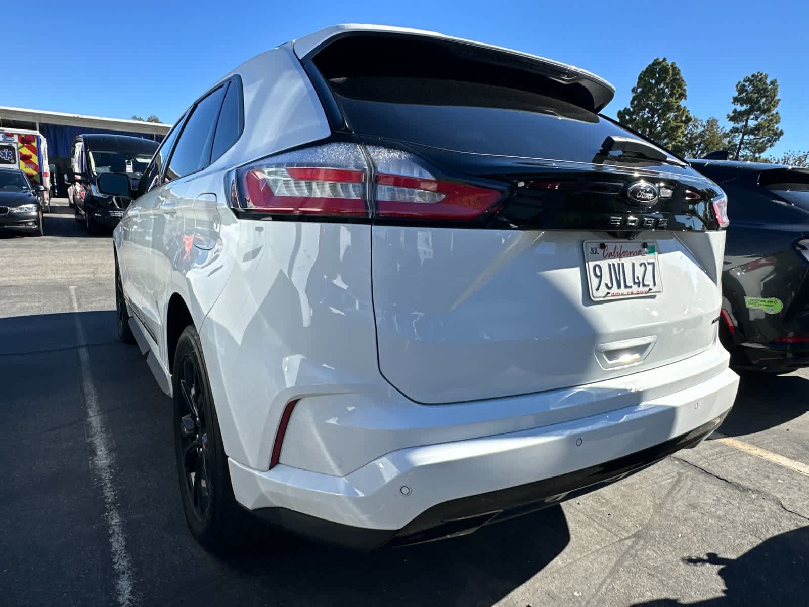 Used 2023 Ford Edge SE w/ Black Appearance Package AWD/4WD image 6