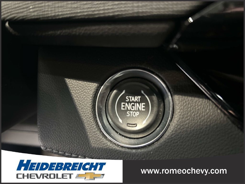 Used 2026 Buick Enclave Sport Touring w/ Power Package FWD image 32