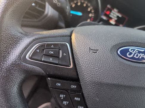 Used 2019 Ford Escape SE AWD/4WD image 16