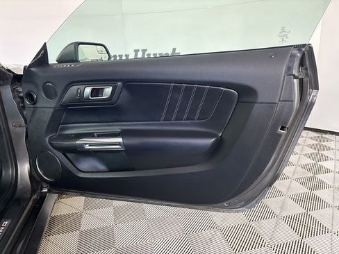 Used 2020 Ford Mustang Premium image 21