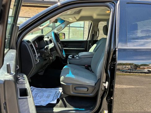 Used 2014 RAM 1500 Express AWD/4WD image 10
