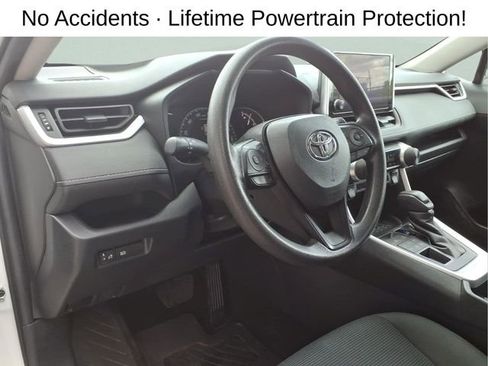 Used 2023 Toyota RAV4 LE AWD/4WD image 13