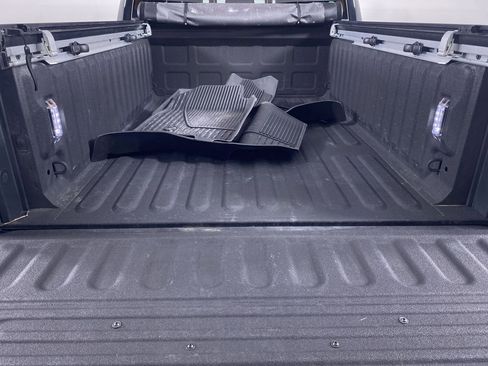 Used 2019 RAM 2500 Laramie w/ Night Edition AWD/4WD image 15