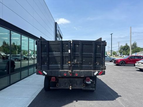 Used 2016 Ford F550 4x4 SuperCab Super Duty image 4