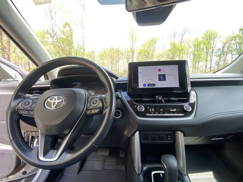 Certified 2023 Toyota Corolla Cross LE w/ Moonroof Package AWD/4WD image 39