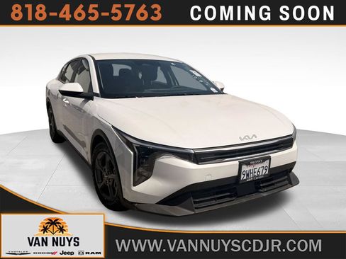 Used 2025 Kia K4 FWD image 1