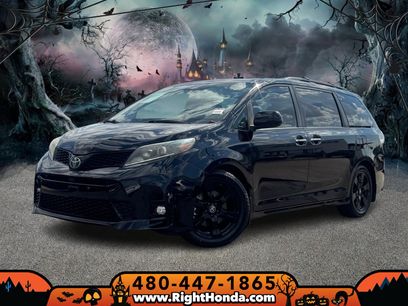 Used 2020 Toyota Sienna SE