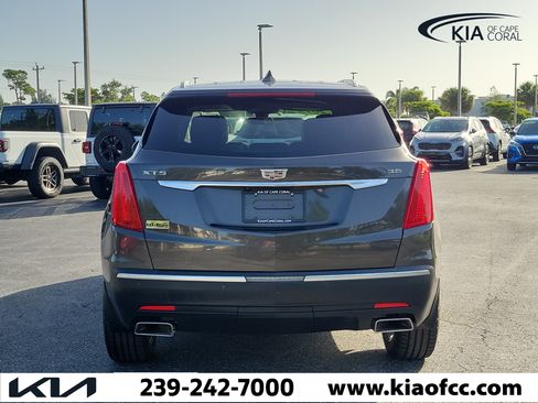 Used 2019 Cadillac XT5 Premium Luxury FWD image 5