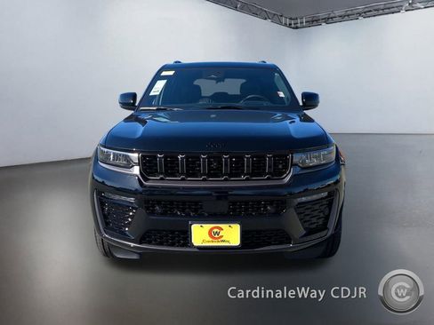New 2026 Jeep Grand Cherokee Limited image 2