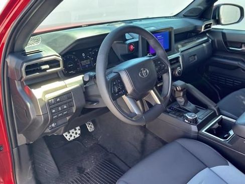 Used 2025 Toyota Tacoma TRD Sport w/ TRD Sport Upgrade Package AWD/4WD image 18
