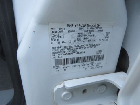 Used 2007 Ford F350 Lariat image 26