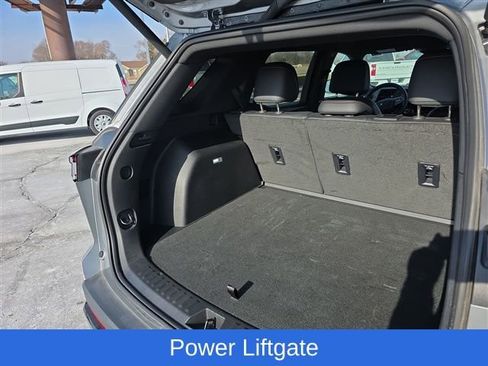 Used 2025 Chevrolet Equinox RS w/ Safety and Technology Package image 25