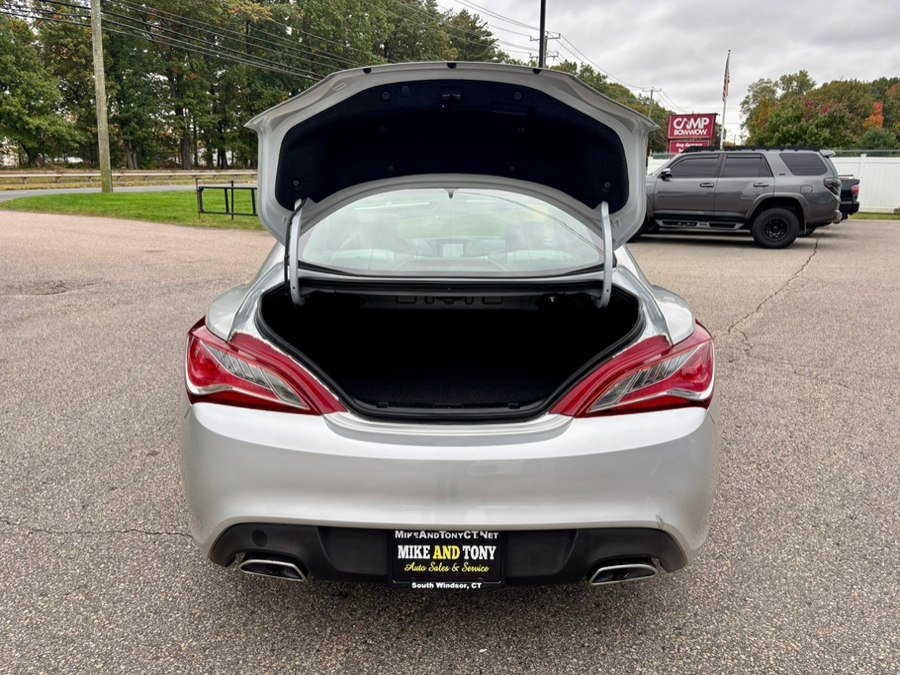 Used 2013 Hyundai Genesis 2.0T RWD image 28