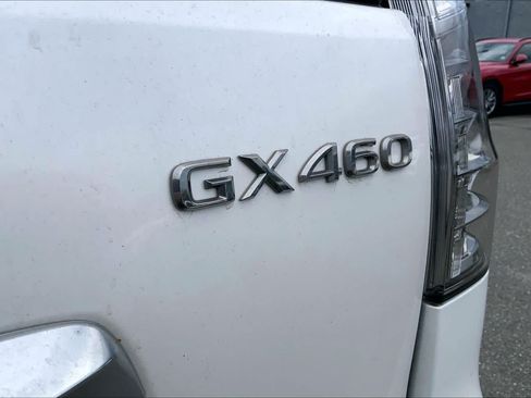 Used 2023 Lexus GX 460 Premium w/ Premium Package AWD/4WD image 10