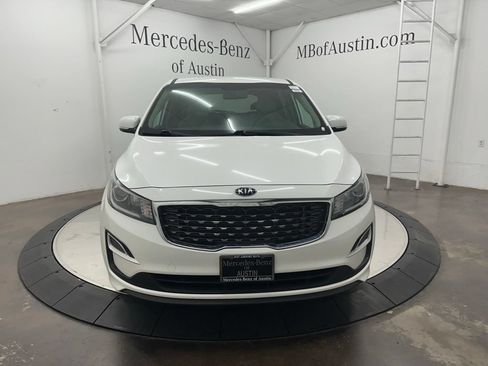 Used 2020 Kia Sedona LX FWD image 2