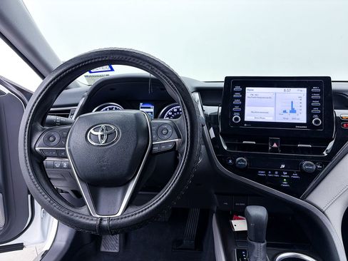 Used 2024 Toyota Camry LE w/ Convenience Package image 3