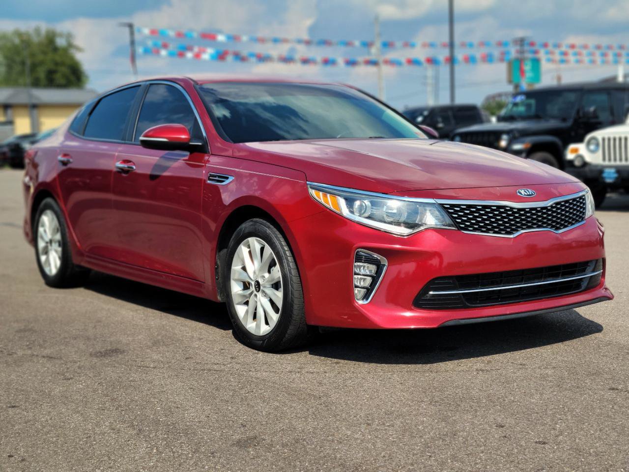 Used 2018 Kia Optima S FWD image 3
