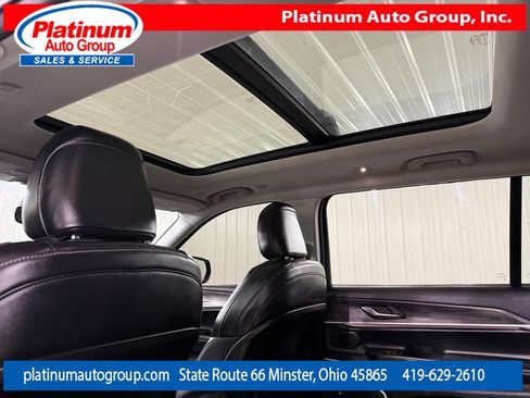 Used 2021 Jeep Grand Cherokee L Limited AWD/4WD image 30