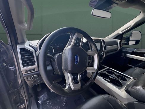 Used 2021 Ford F250 Lariat w/ Lariat Ultimate Package image 28