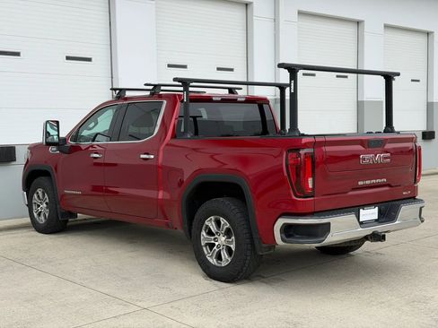 Used 2021 GMC Sierra 1500 SLT AWD/4WD image 3