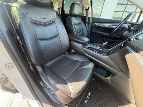 Used 2018 Cadillac XT5 Premium Luxury image 12