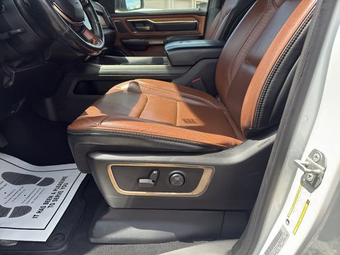 Used 2019 RAM 1500 Limited AWD/4WD image 12