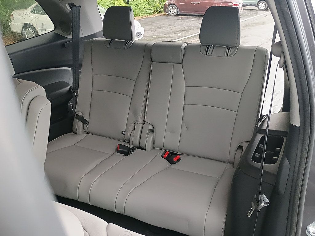 Used 2021 Honda Pilot Elite image 14