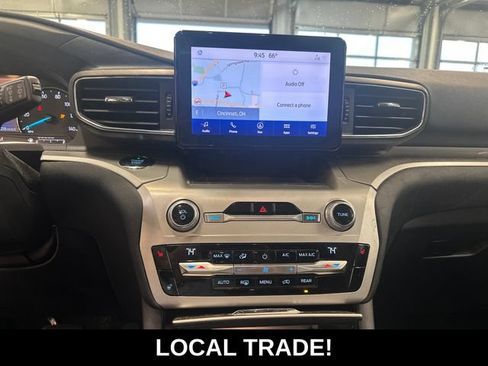 Used 2020 Ford Explorer XLT w/ Equipment Group 202A AWD/4WD image 3