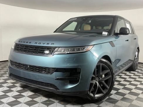 Used 2025 Land Rover Range Rover Sport SE AWD/4WD image 1