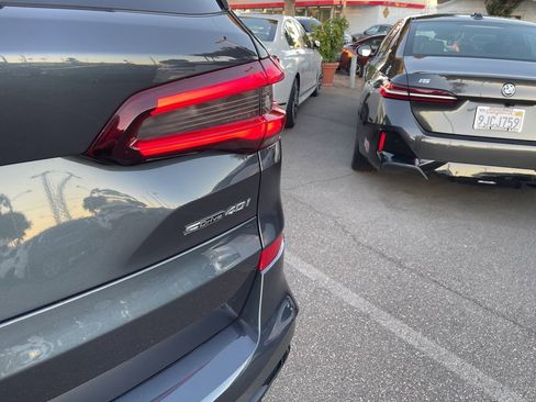 Used 2022 BMW X5 sDrive40i w/ M Sport Package image 10