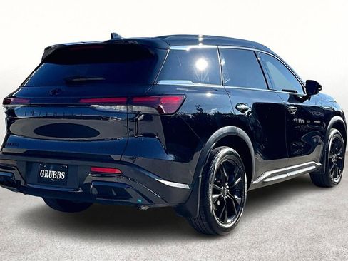 Certified 2025 INFINITI QX60 Luxe w/ Black Edition image 2