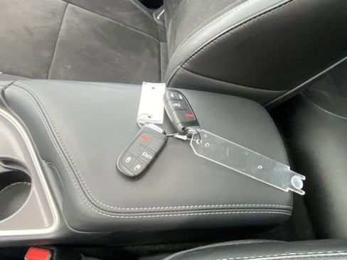 Used 2022 Dodge Challenger R/T Scat Pack w/ Shaker Package image 28