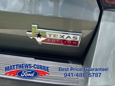 Used 2019 Ford Expedition Limited w/ Texas Edition Package RWD image 3