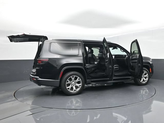 Used 2022 Jeep Wagoneer Series II AWD/4WD image 69