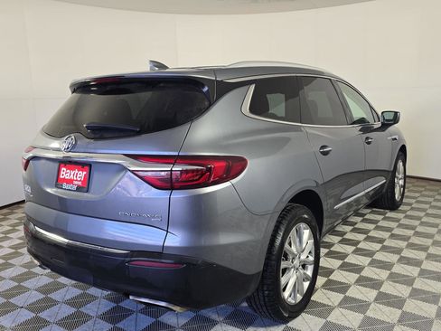 Used 2018 Buick Enclave Premium AWD/4WD image 4