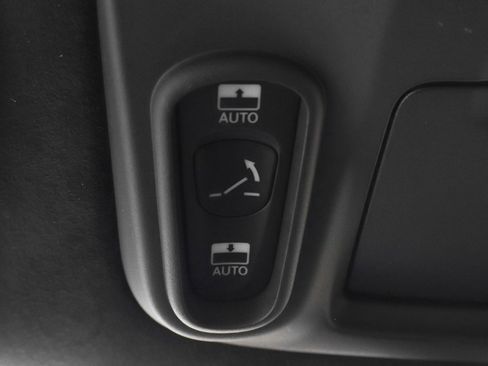 Used 2022 Chrysler Pacifica Pinnacle image 30